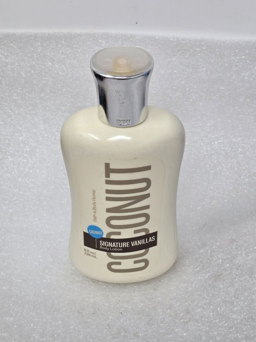Bath & Body Works Signature Vanillas Coconut Body Lotion 8 Fl Oz